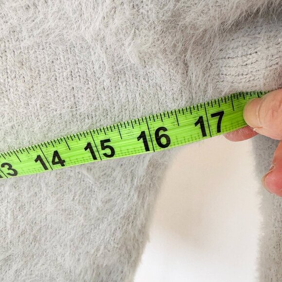 HELLO HEART GREY BALLOON SLEEVE FURRY SWEATER SIZE SMALL - Picture 5 of 9